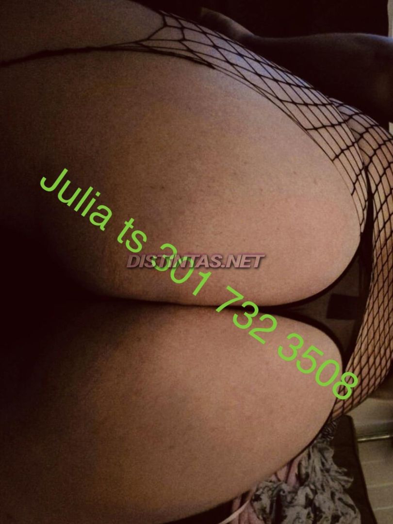 Julia Ts