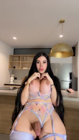 Emily Muñeton