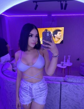 Mia Montesinos