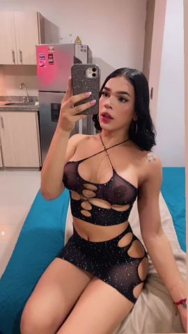 Mia Montesinos