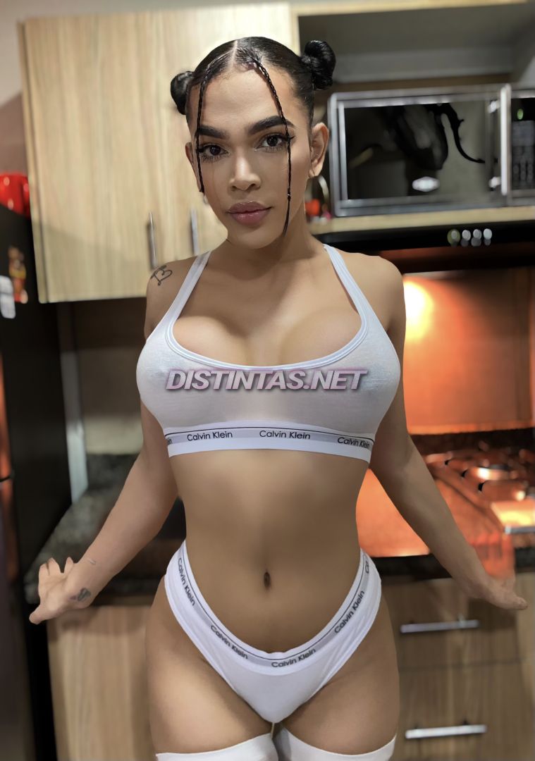 Mia Montesinos