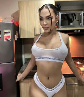 Mia Montesinos