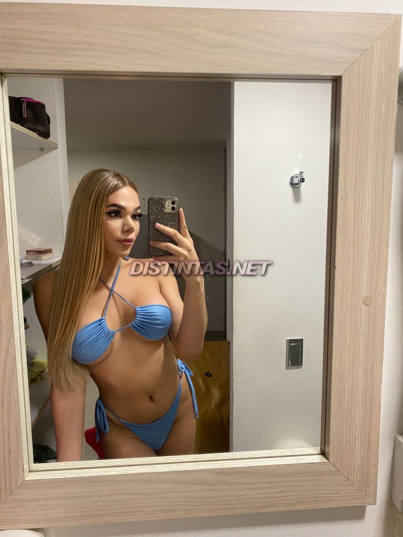 Mia Montesinos