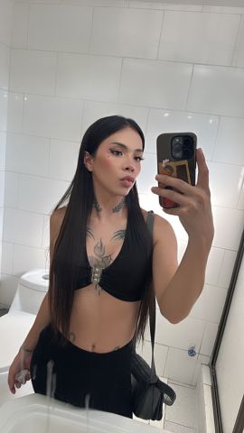 Naomi Latin 