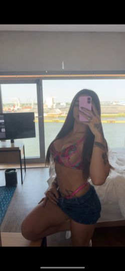 Yara Bueno Ts
