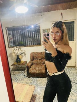 Alondra Comelles