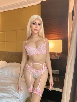 Breanna 