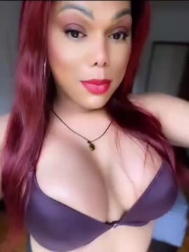 Julia Marqueziny