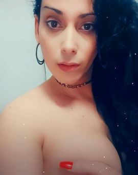 Yanira Reina