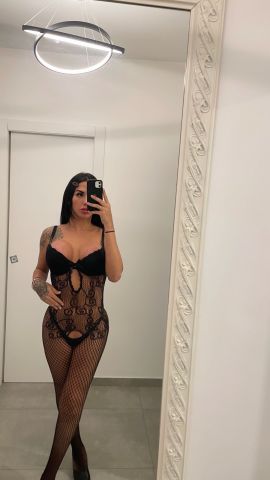 Julia Azevedo 