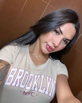 Julia Azevedo 