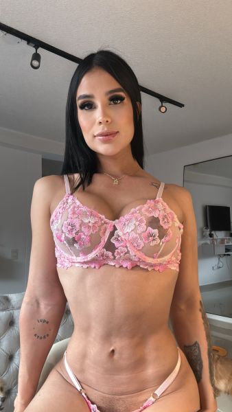 Hello, I'm MILUU, a feminine and friendly trans, educated to make you enjoy relaxing massages, sex, parties, milk, I offer you what you are looking for.
  I am in a discreet apartment available 24 hours a day.
  I love to have fun, I am accommodating and fiery.

Only fans: hellenhh9
Instagram: 0Helleenh 