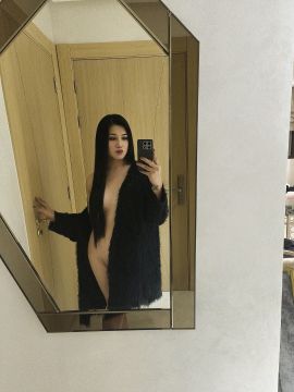 QUEEN OLIVIA