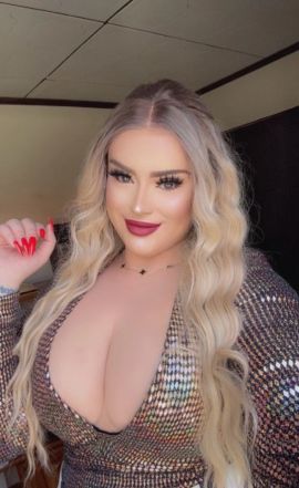 Chloe Alvarado 