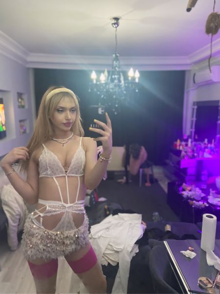 I'm Aleyna STAR!
I have a baby face, naturally luscious breasts, a hard and erect penis, and hips you'll love.
I hold special and high-quality meetings. I only hold meetings under the conditions I set. I can enter all hotels without any problems. It is quite suitable for us to make passionate love in my own home.
I don't allow empty and poor quality people to call me. I am special. I'm waiting for special people.