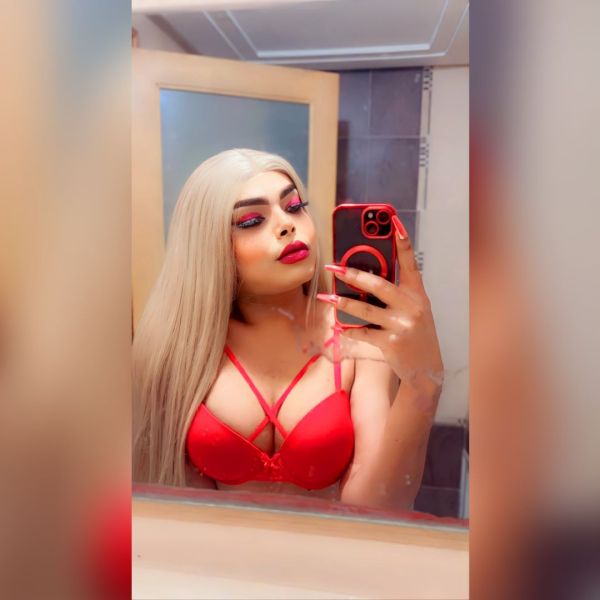 Hello, I am Rolla from Tunis, I am 21 years old and I specialize in all kinds of massages with fun and excitement... I am a person who treats everyone with respect so please I ask you for respect and seriousness so as not to lose the credibility of dealing ... To communicate, please send a message on WhatsApp, thanks everyone