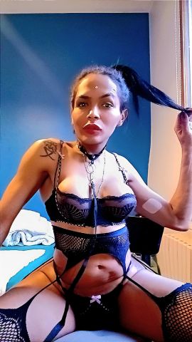 Bella Belluthi 