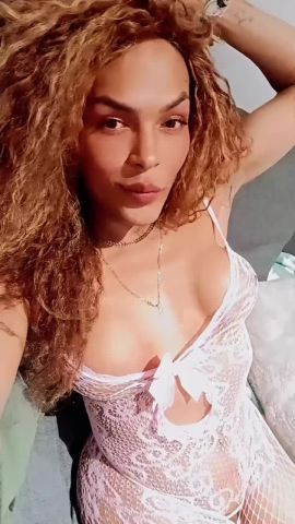 Bella Belluthi 
