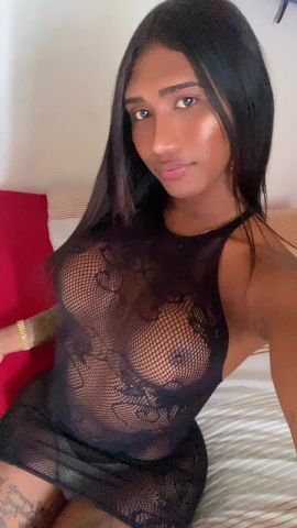 Kemely Latina 