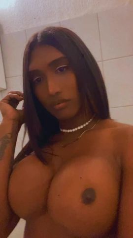 Kemely Latina 