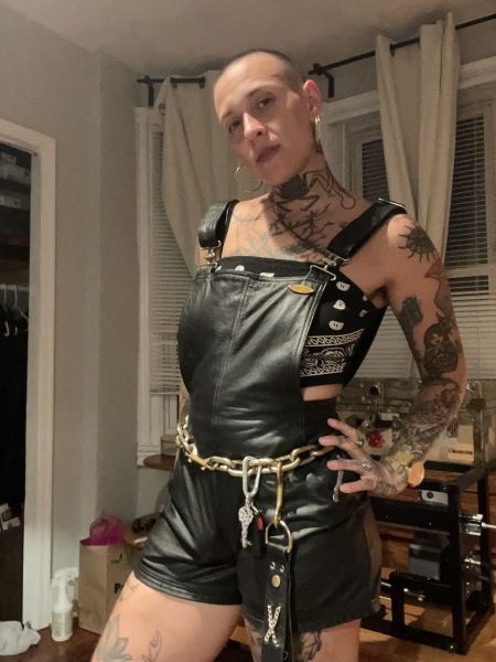 Well, you've made it this far... do you feel that tingle? That pull in the pit of your stomach? you know your calling is to serve a true Goddess. 

Tattooed, mean, hairy, queer as hell, this Deity is looking for Her next plaything... do you want to be Daddy's pet? 

Sadistic in nature, I love to...