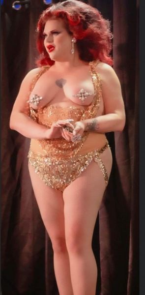 Voluptuous vixen who loves to dress up, show off, and have fun. From kind and personable to degradation and humiliation. Domme personality but prefer to bottom.