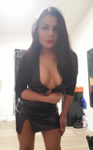 Hello gentlemen 
If we have not had the pleasure to meet before,let me introduce myself,I'm belgica a beautiful latina girl im the tiwn 
I love and enjoy the company of mature and resoectful glebtlemen