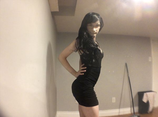 Sissy porn star from Eastern European looking to entertain and indulge in wiled and perverted fantasy’s 