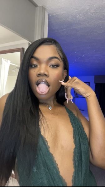 I’m 100% real✅, facial conformation 
 (⚠️FaceTime/ google meet verification⚠️). 
you can add me on my social media @Amiraajanelle , I am vers🍑🍆🔄 But I love getting head 💦👄🍆. Im mobile🚗💨 (Outcalls preferred, accepting certain incalls❗️) Not here for games or drama, I’m the girl you needed that you