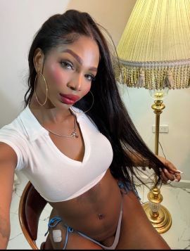 Liz Ebonny