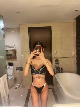 Chelsea Sexy