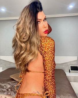 Isabella Carvalho