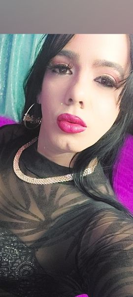 Я универсальная латиноамериканская транс-девушка с членом 18 см и достаточным количеством спермы, готовая удовлетворить ваши сексуальные ожидания, не стесняйтесь общаться, это будет хорошо видно, только через WhatsApp