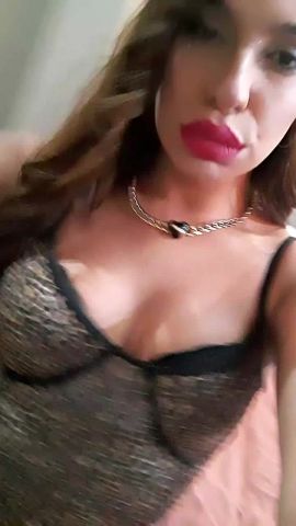 Victoria Rousse