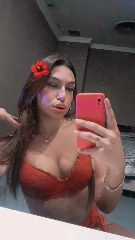 Victoria Rousse