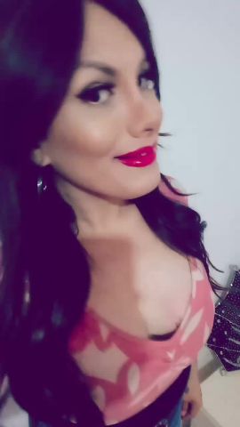 Naira R