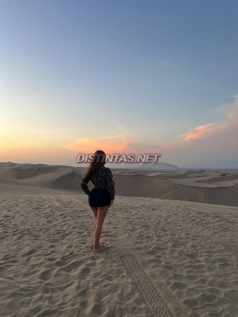 TIFFANY HOT