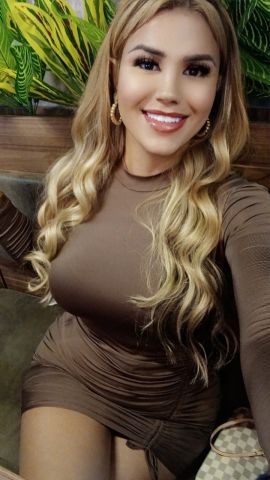 Candy Bella