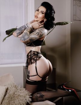 Ava Model Francaise 