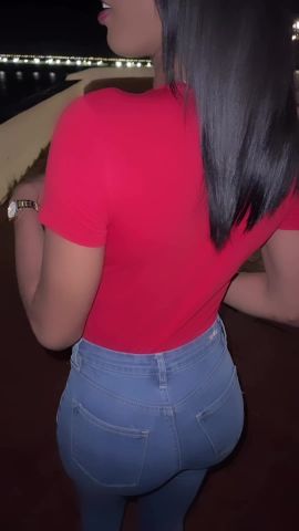 Naquira L