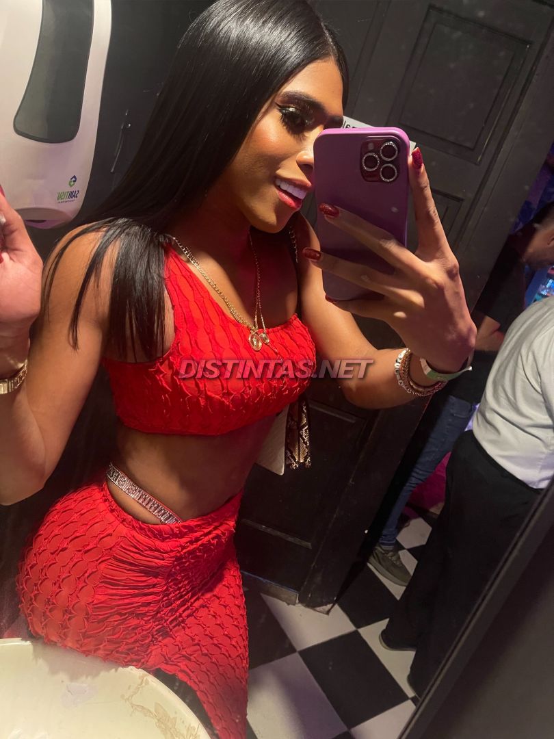 Naquira L