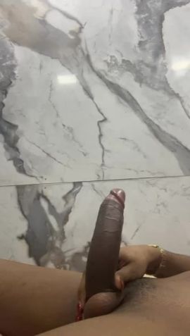 Naquira L