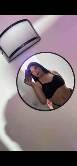 Angeles Vixyn