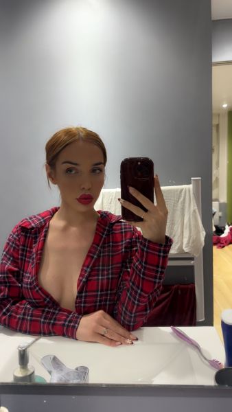 Bonjour,je m'appelle Céline, je suis une jeune femme trans de 21 ans et j'ai hâte de vous rencontrer et de prendre du plaisir avec vous. Je bouge souvent de ville, attrapez moi tant que vous le pouvez !
Je propose plan réel &virtuel 
J'aime bien les hommes masculin qui adorent mes 🦶pieds  vue que je suis féminine .

Pas trop bla bla bla .
Je reçois et je déplace chez vous également pour bonne 🎁 Je propose Fellation protège ,69,j'aime trop qu'on me suce ma bite,L'amour d'ailleurs mes positions préfère sont levrette & missionarie.
Je préfère que vous me présente avec un photo car je voir pas n'importe qui .
Si vous doutes pour les photos vous pouvez mapeller en visio sur whatsap.
Je suis pas pressé et j'aime bien prendre mon temps.
Jaime pas les petits gars, je veux que des vrais hommes.
Mon Toy il est pas mal Grand 🙈.
Je parle anglais, français, & Italien.
J'aime bien les hommes et mon travail.
Je préfère plutôt m'écrire par whatsap ou  au lieu de m'appeller 
Je suis de retour à Nancy pour quelque petite jours 
Ne me demandes pas des services nature,même la fellation est protégé 
