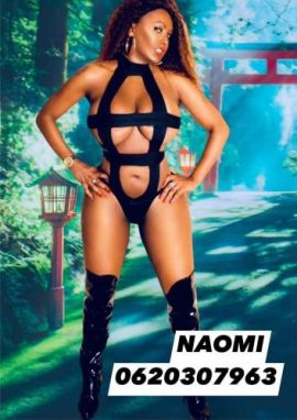 Naomi Oliveira