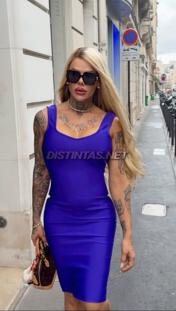 Clara Dominatrix