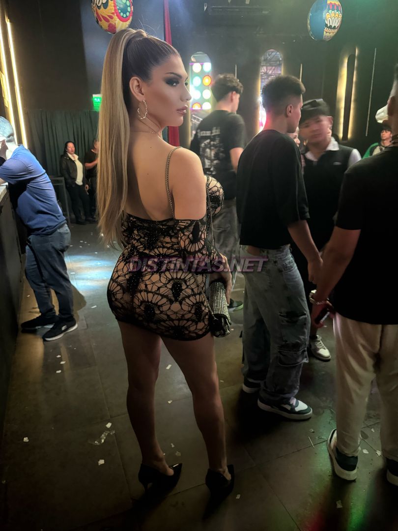 Nicole J