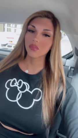 Nicole J