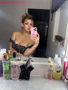 Nicole J