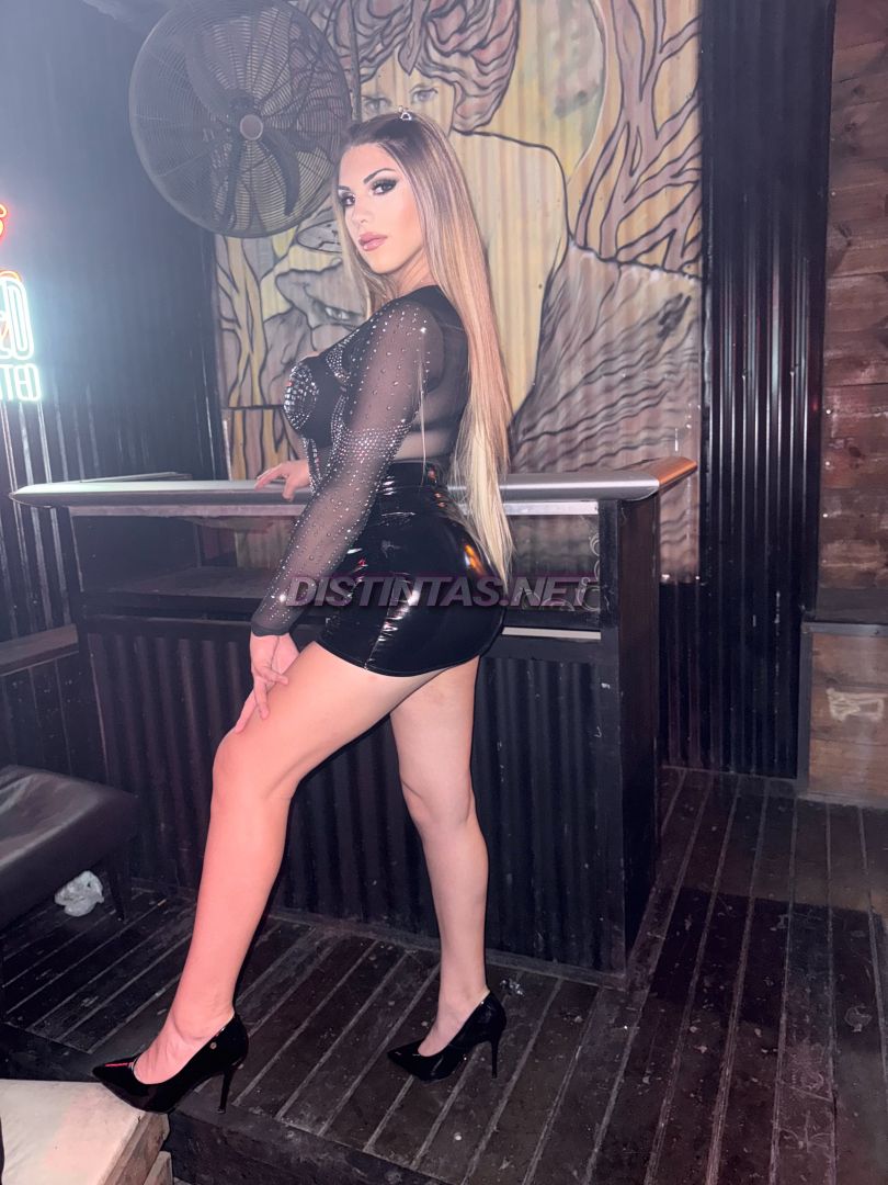 Nicole J